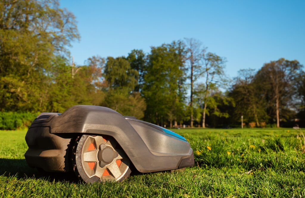 de beste robotmaaier zonder draad is de eufy robotmaaier